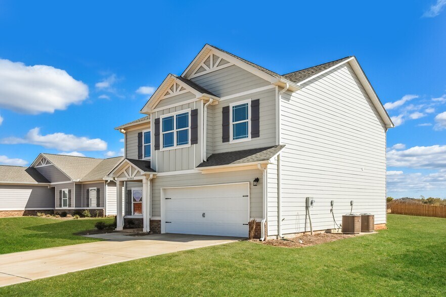 Building Photo - 26302 Beech Grv Ln NW