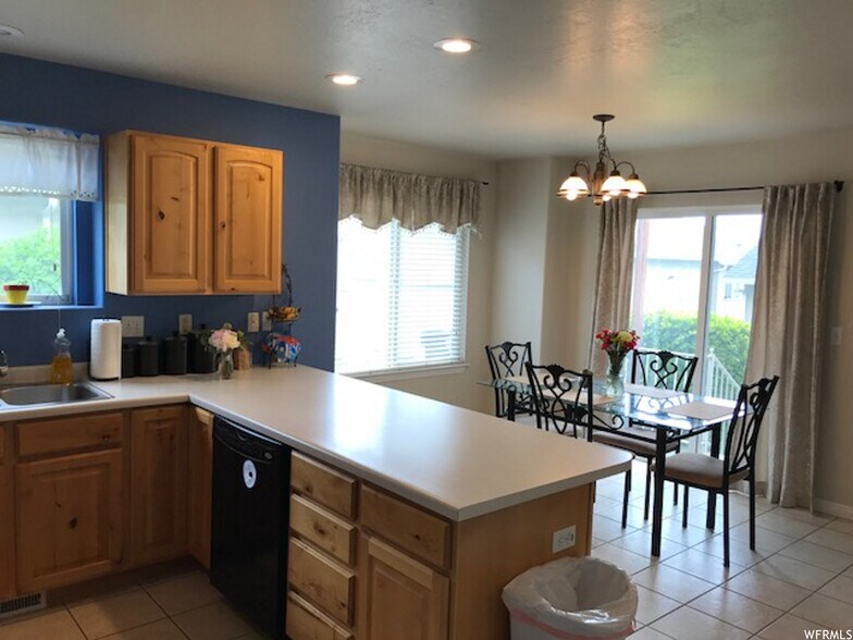 Building Photo - 1297 S 1430 E