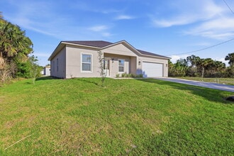 Building Photo - 3227 Halsey Ave SE