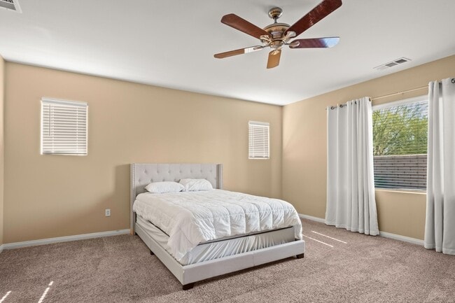 Building Photo - 82013 Cochran Dr