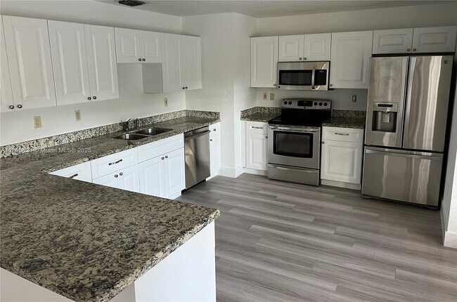 Building Photo - 15434 SW 168th Terrace