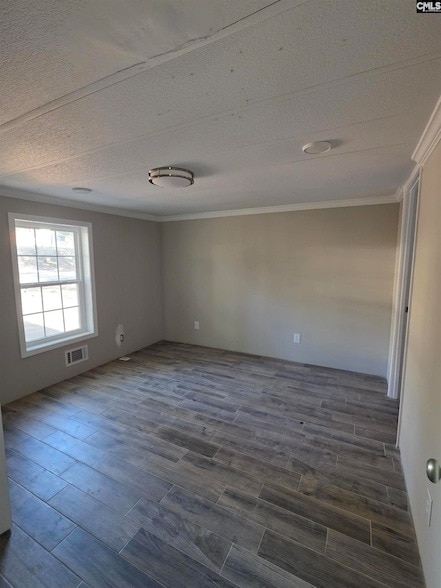 Building Photo - 105 Woodland Dr