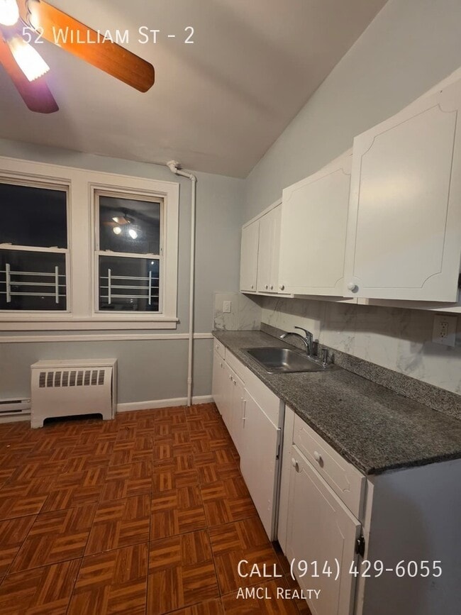 Building Photo - 52 William St