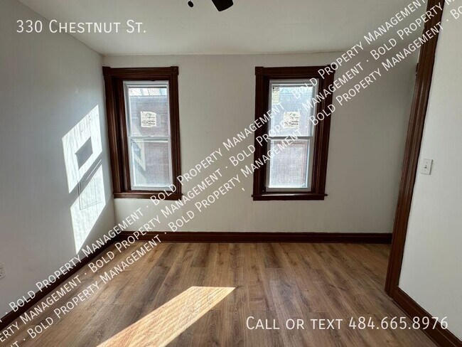 Building Photo - 330 Chestnut St