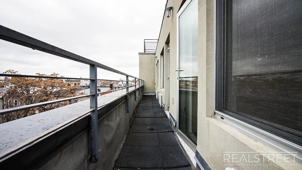 Building Photo - Stanhope Street