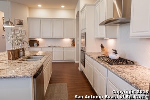 Building Photo - 22419 Carriage Bush