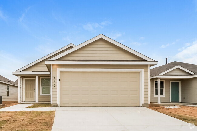 Building Photo - 2415 Lake Hls