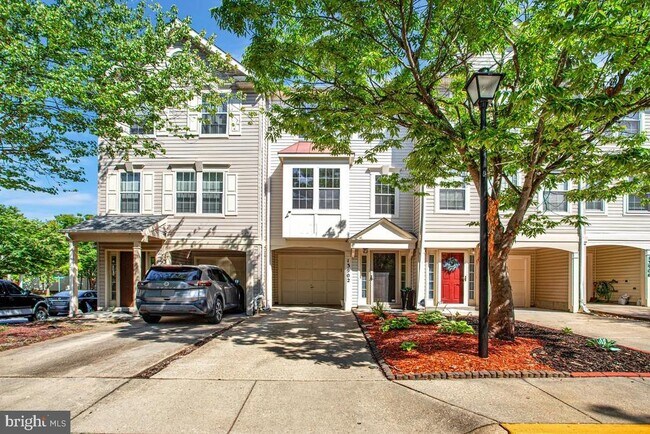 Building Photo - 13902 Barrington Ln
