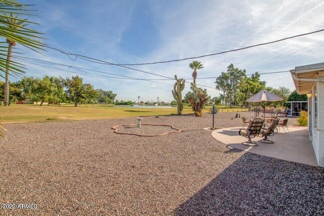 Building Photo - 10138 W Pinehurst Dr