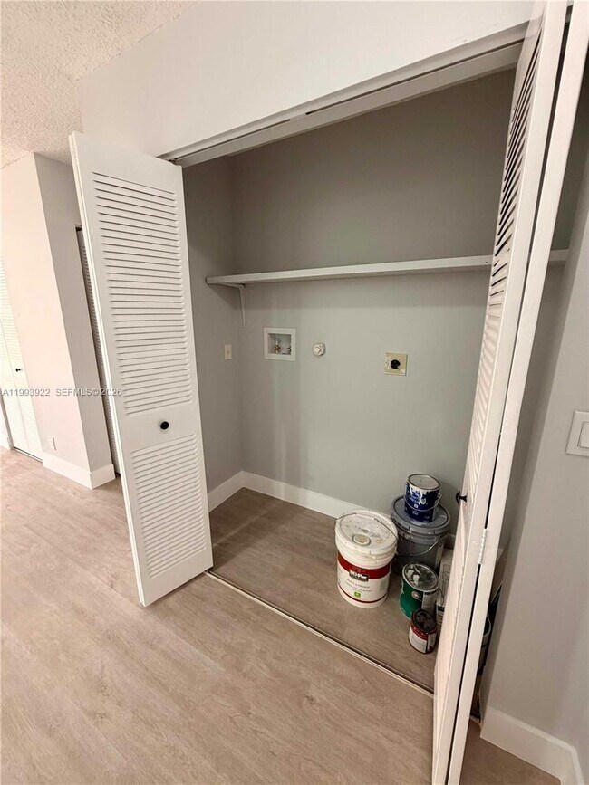 Building Photo - 4286 NW 114th Terrace