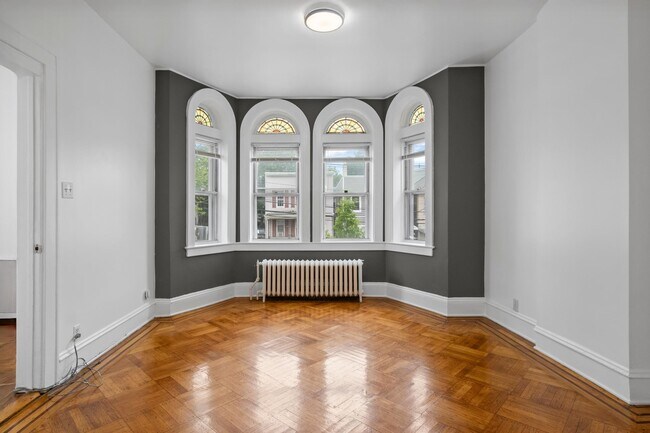 Building Photo - 114 Carlton Ave