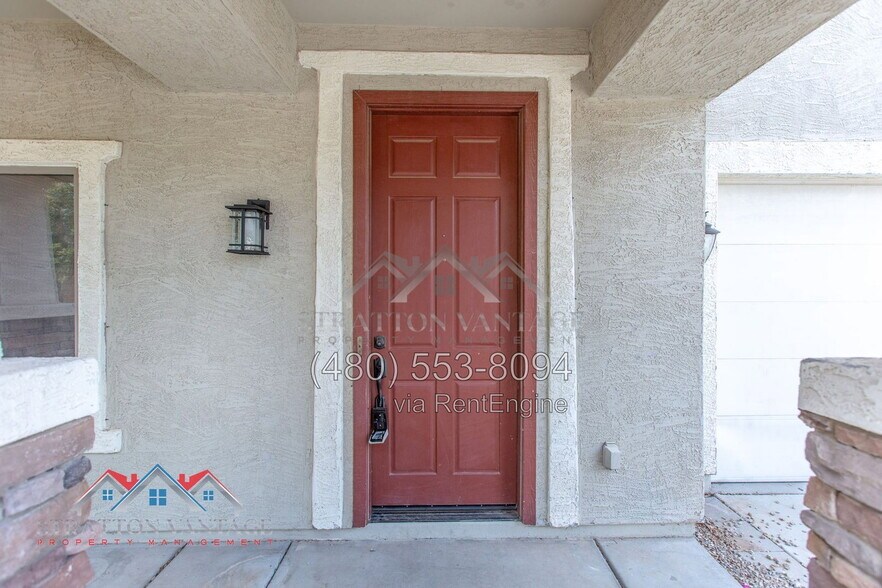 Building Photo - 21113 E Stonecrest Dr