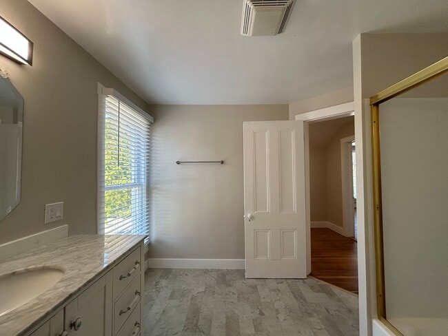 Building Photo - Vintage Aesthetic Meets Modern Glow-Up! Your Next Home Is Here!