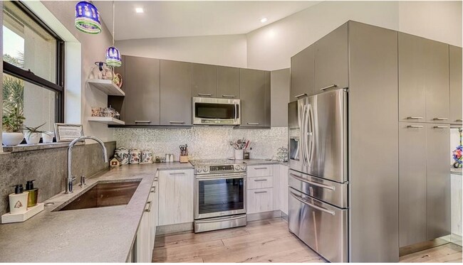 Building Photo - 5251 Heron Way