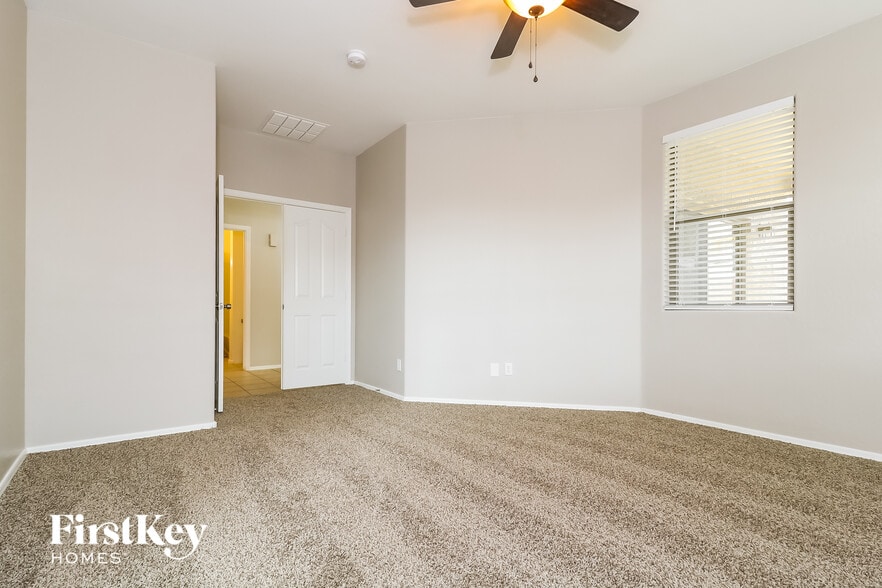 Building Photo - 15293 W Morning Glory St