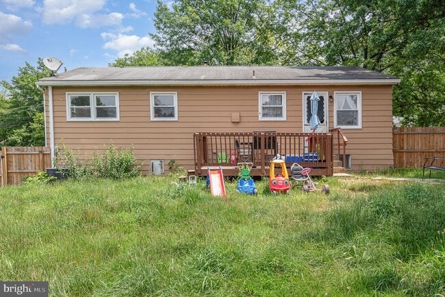 Building Photo - 302 Hickory Hill Terrace