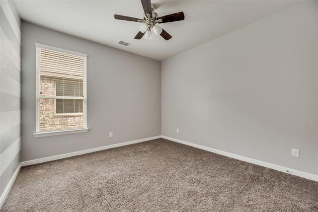 Building Photo - 1601 Bunting Dr