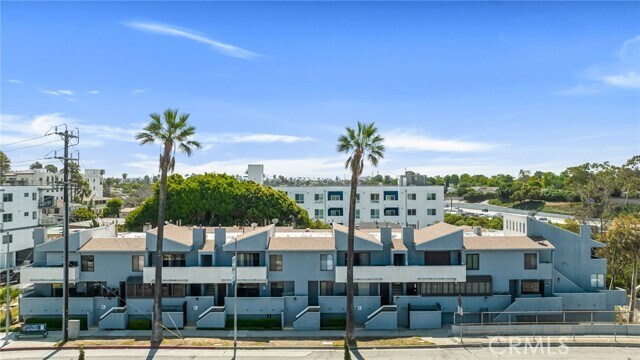 Building Photo - 5530 Thornburn St