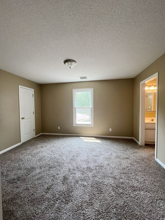 Building Photo - SEE IT NOW: Spacious 4-Bed Home with Finis...
