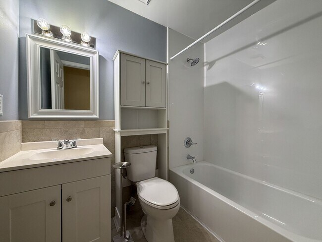 Building Photo - Completely Updated Brick Home with New Kitchen Appliances, Bathrooms, Flooring & Paint!
