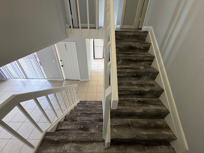 Building Photo - 731 Springdale Cir