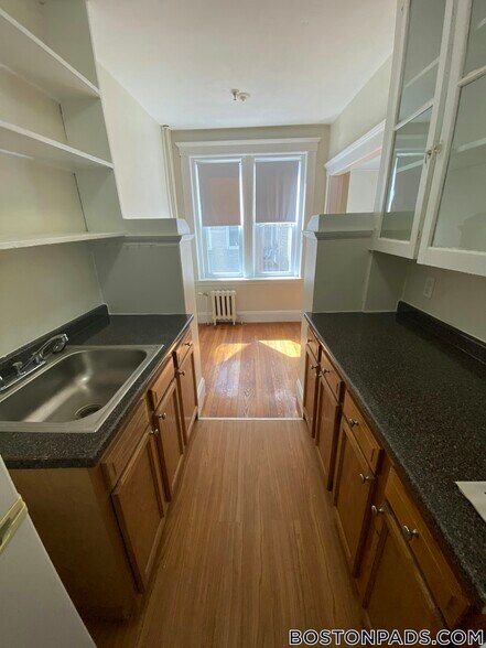 Building Photo - 1167 Boylston St