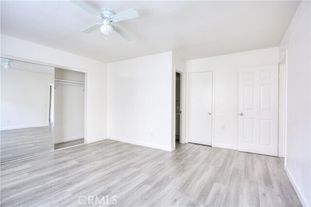 Building Photo - 2547 Hayes Dr