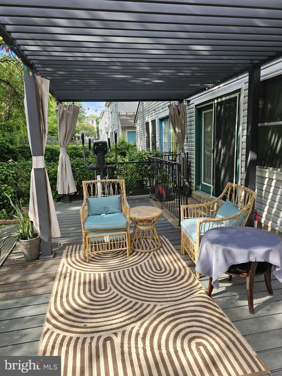 Building Photo - 1400 N Bouvier St