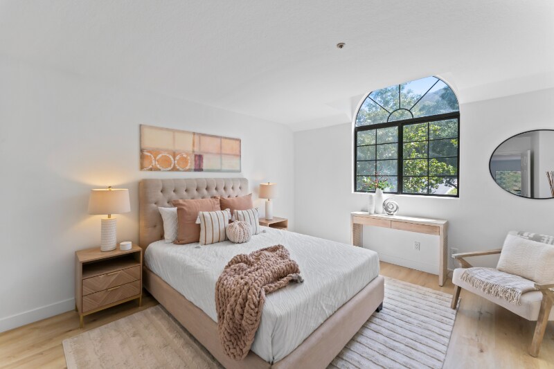 Building Photo - 29092 Laurel Valley Dr