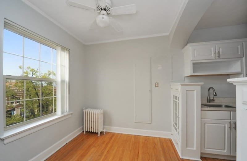 Building Photo - 650 Central Ave