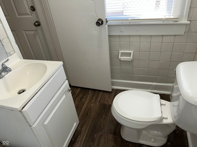 Building Photo - 1836 E Minnesota St