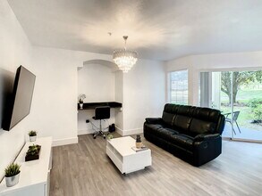 Building Photo - Westpointe Boulevard, Orlando, FL 32835 - 2 BR 2 BA condo