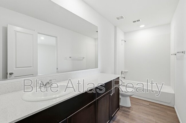 Building Photo - 510 Olmstead Dr