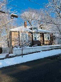 Building Photo - 20 Wildwood Ave