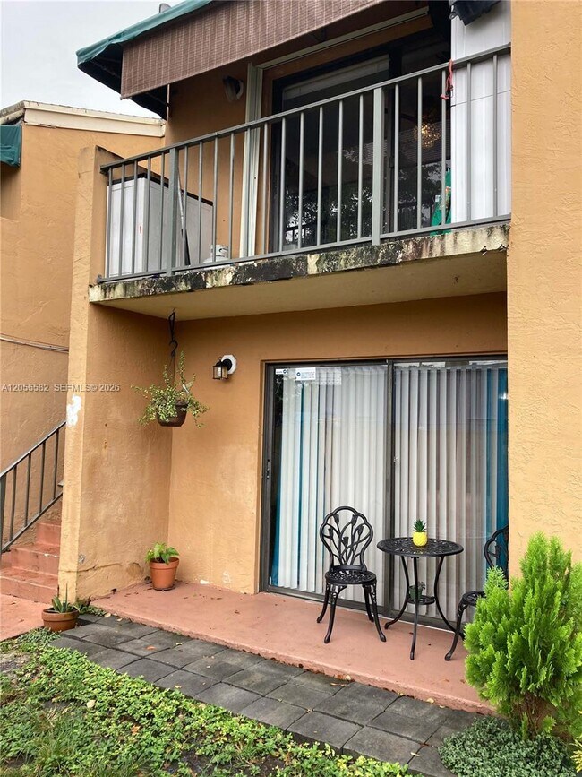 Building Photo - 7411 SW 152nd Ave