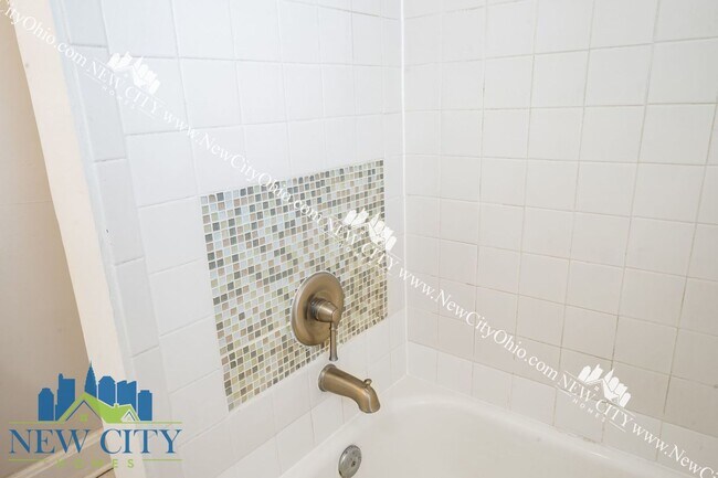 Building Photo - 30-32 Schultz Ave, Columbus, OH, 43222