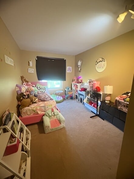 Building Photo - 924 Westbrooke Way