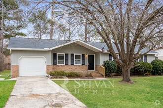 Building Photo - Charming 3 BR, 2 BA home is move-in ready