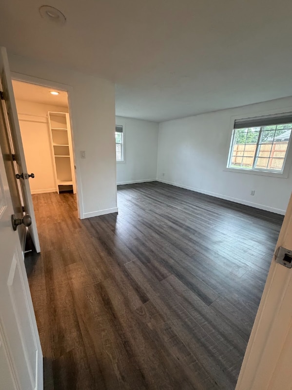 Building Photo - 2006-2008-2008 NE 33rd St