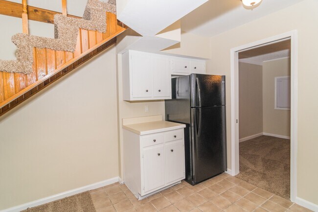 Building Photo - 2519 Forest Home Rd