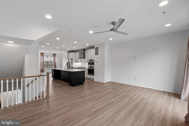 Building Photo - 3307 Streamlet Ln