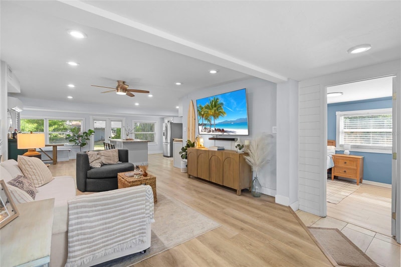 Building Photo - 7095 111th St N