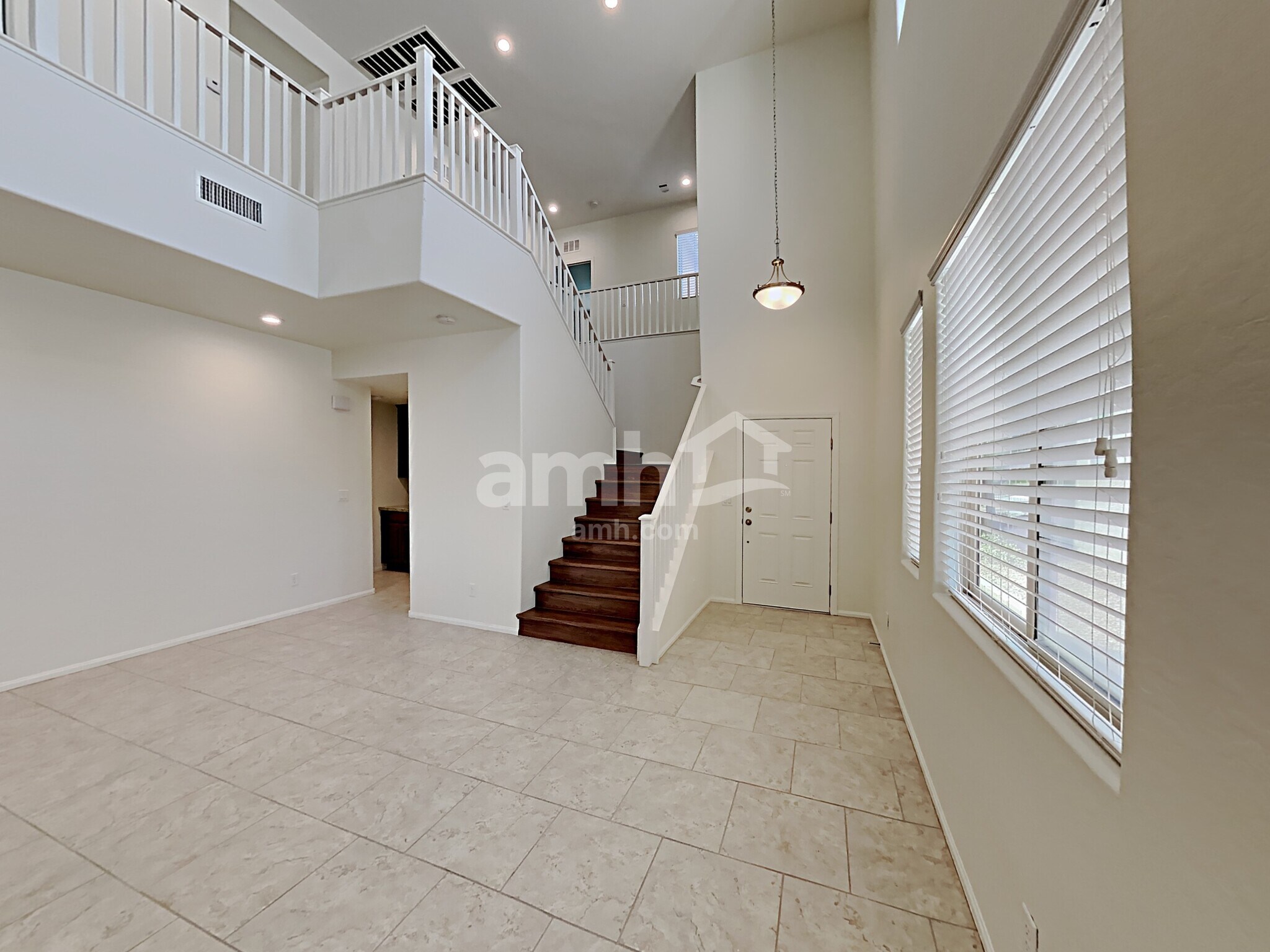 Building Photo - 492 Bright Peridot Ave
