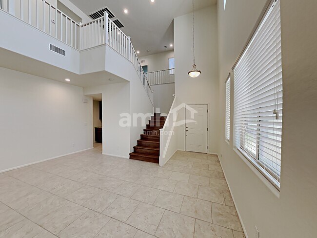 Building Photo - 492 Bright Peridot Ave