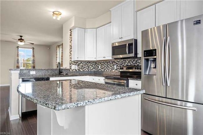 Building Photo - 4301 Saltmarsh Ln