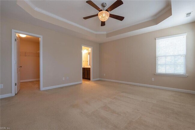 Building Photo - 302 Milton Ct