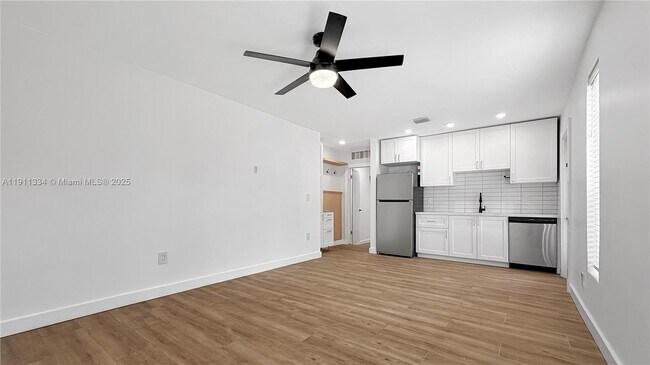 Building Photo - 7995 SW 140th Terrace