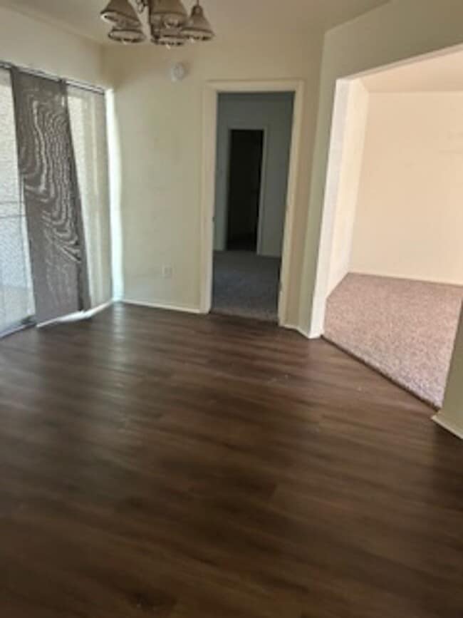 Building Photo - 2305 Upland Bend Dr