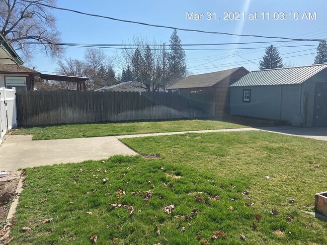 Building Photo - Northtown Area Home