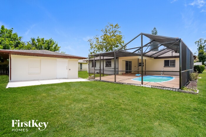 Building Photo - 17185 Phlox Dr
